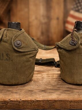 VTG Old US Issue Water Steel Canteens VOLLRATH 1943 World War 2 WW2 Army 40s